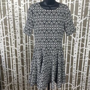 NEW Graphic Printed Fit & Flare Dress sz 10